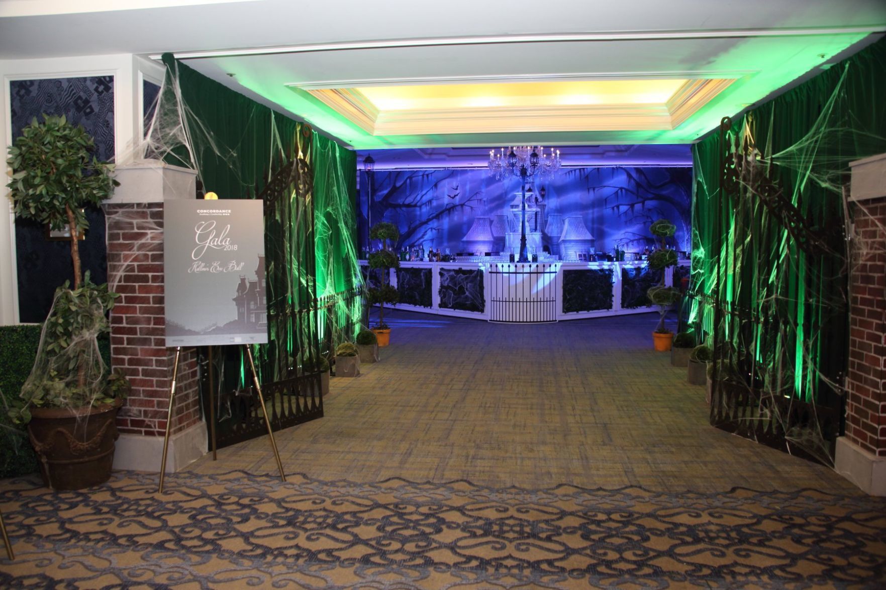 102018ConcordanceHallowsEveBall_03.JPG